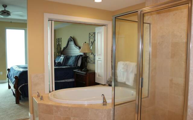 Mustique 1002 by ALBVR