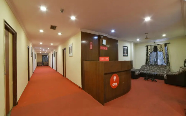 OYO 10599 Hotel R Inn Residency