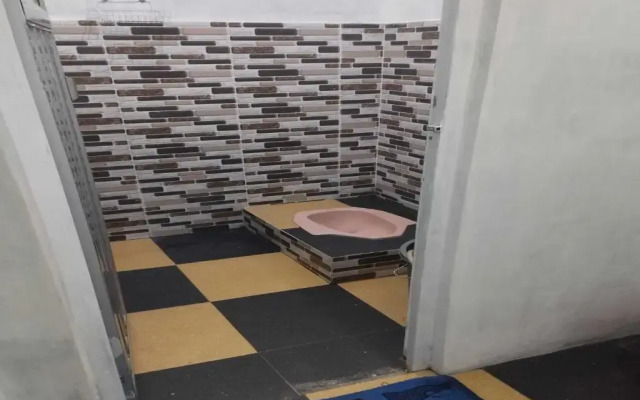 EXPRESS O 92070 Mando Homestay Syariah Near KANTOR LURAH Bukik Apik Puhun