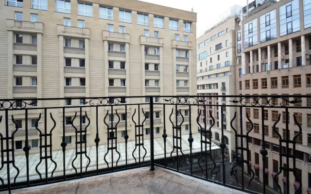 North Ave. Apartments by Luxe Group HH55