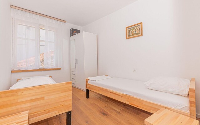 Amazing Apartment in Vodice With Wifi and 2 Bedrooms