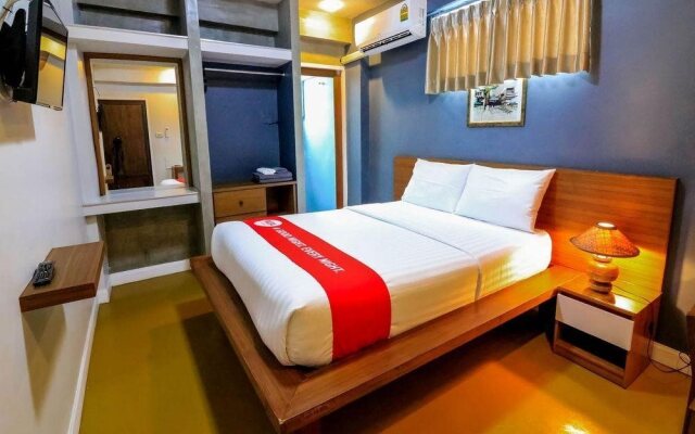 Chula Room & Service