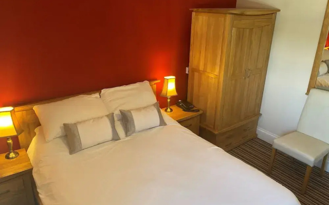 Boars Head Hotel