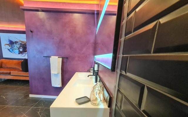 MINT Hotel 84 on Katherine