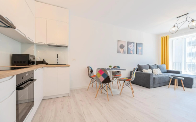 Trendy flat by the University