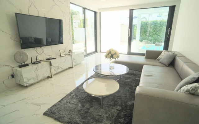 Private Pool Villa in Central Pattaya - Palmc6