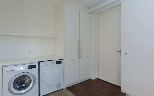 Stylish Villa by the Water