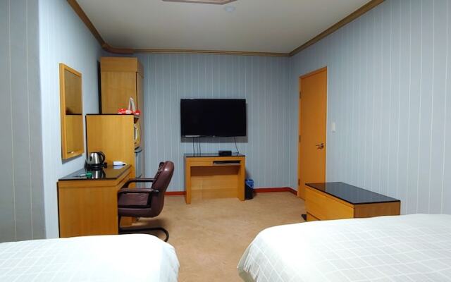 Osan NyxFox Hotel