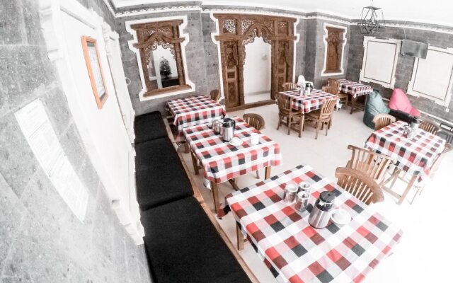 Palm Garden Kuta Hotel