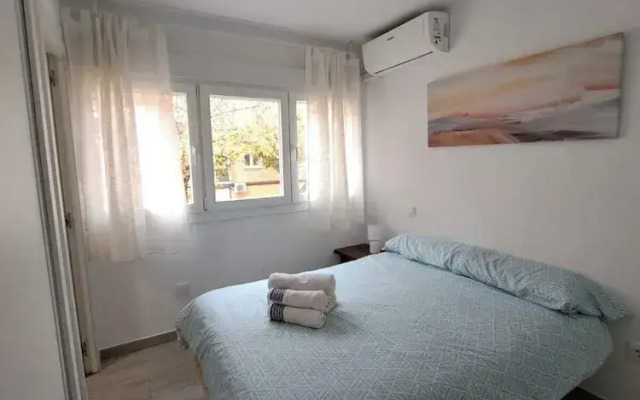 Charming Apartment up to 4 Persons 3 min to Metro