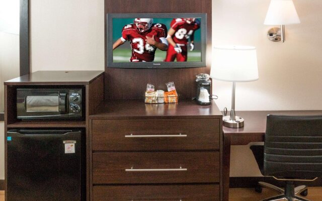 Red Roof Inn PLUS+ Boston - Framingham