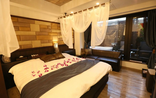 Hotel Petit Bali Higashishinjuku - Adults Only