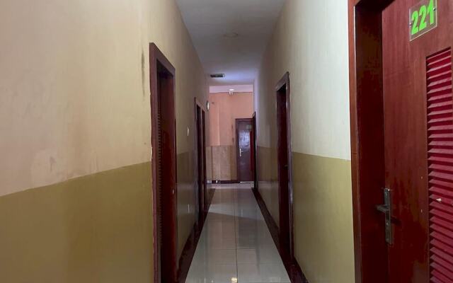 Capital O 93285 Residence Hotel Syariah