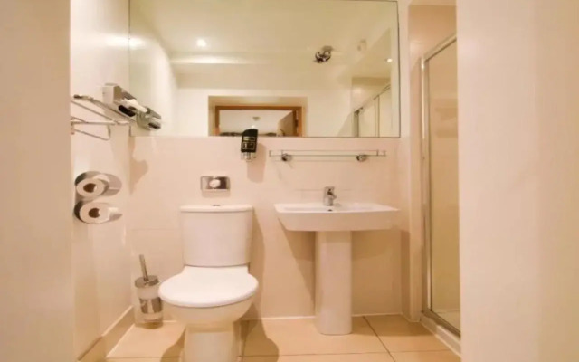 Eyre Square Townhouse