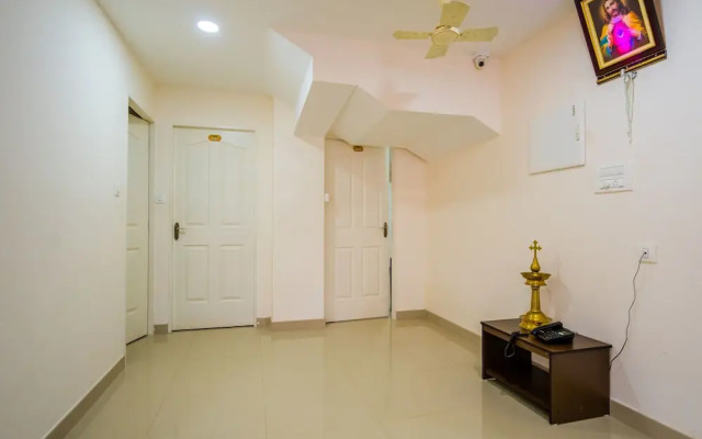 OYO 14879 Home Elegant 1BHK Kochi Airport