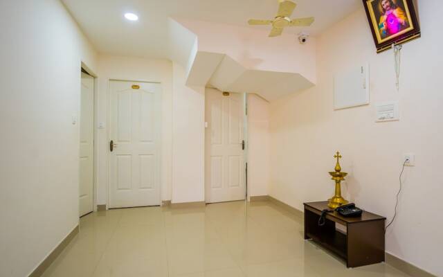 OYO 14879 Home Modern 1 BHK Airport