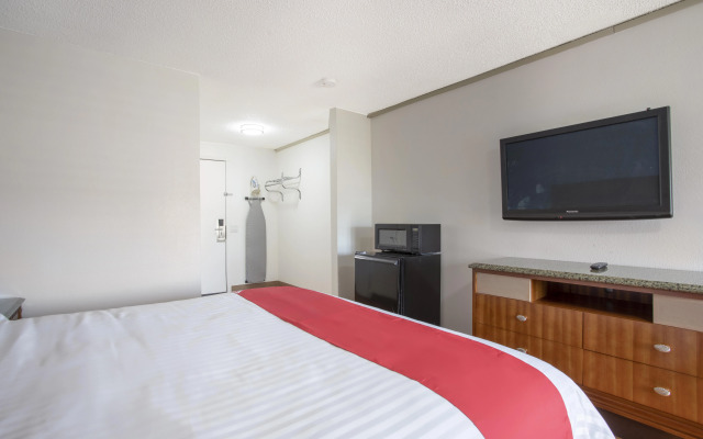 OYO Hotel Palmdale - Antelope Valley