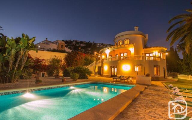 Abahana Villas Calsides