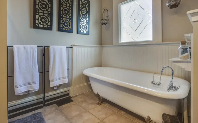 1920's Bungalow