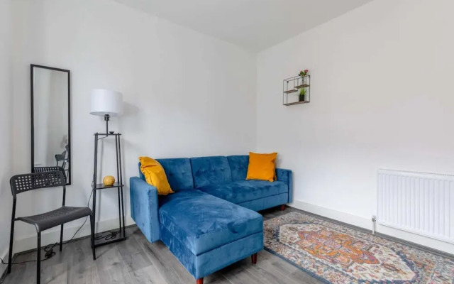 Spacious & Newly Renovated 4BD House East Ham!