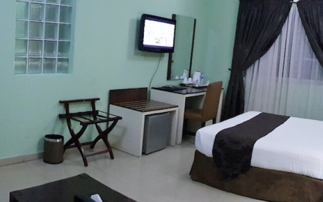 Serendib Hotel And Suites