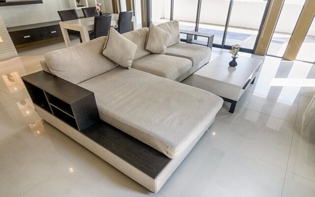 Ocean Breeze Residence