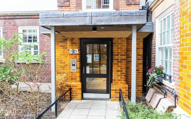 Modern 2 Bedroom 2 Bathroom Apartment