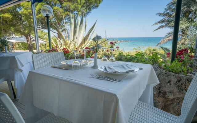 Grotta Palazzese Beach Hotel