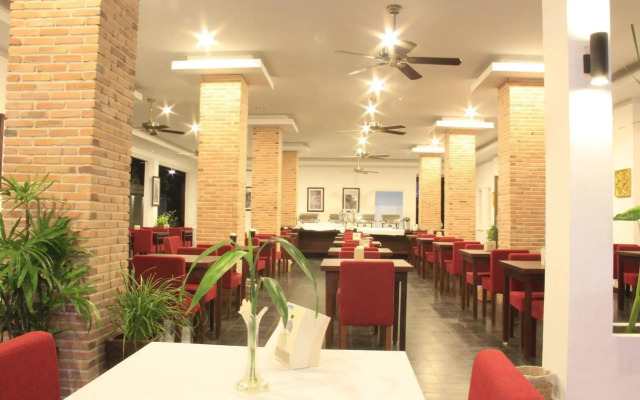 Mekong Angkor Palace Hotel