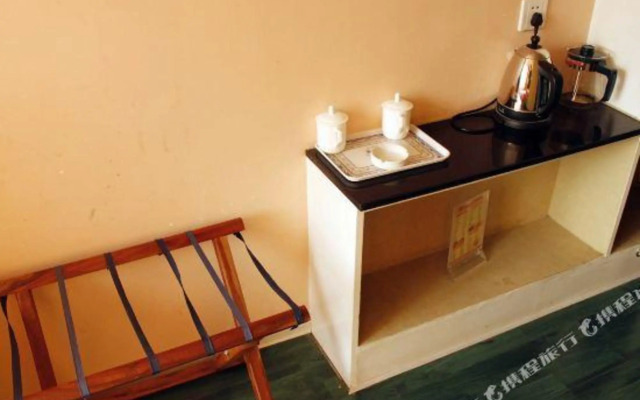 Homeinn Ease Hotel (Weihai Stadium Harbin Institute of Technology)