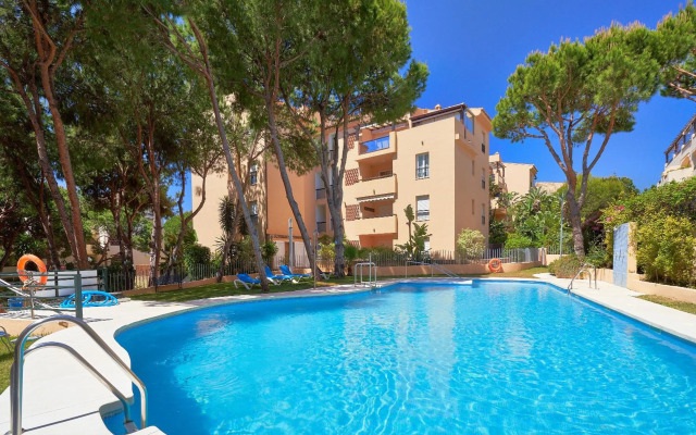 Beach & Golf Design Apartment Marbella