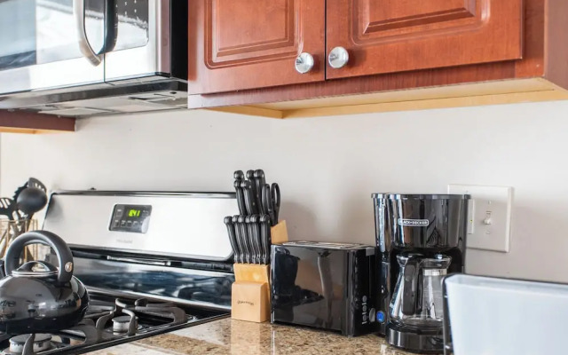 Furnished 2BR - Eastwood 47-1