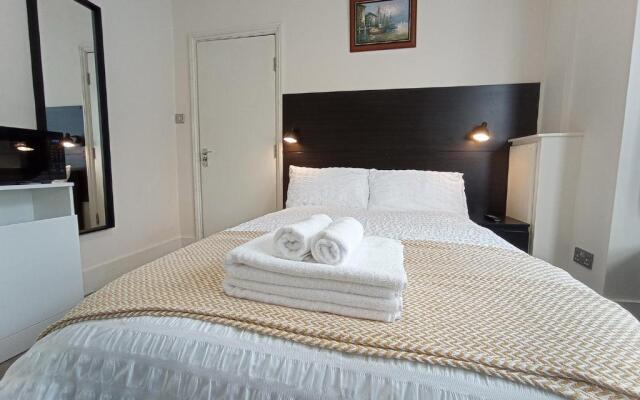 The Little Studio- Self contained one bed studio flat