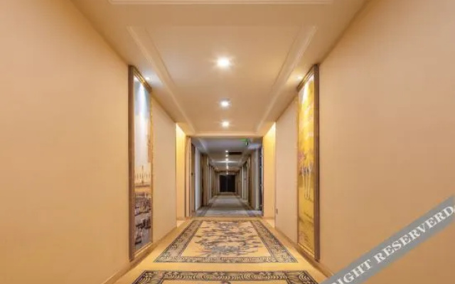 Vienna Hotel (Chongqing Shizhu Stadium)