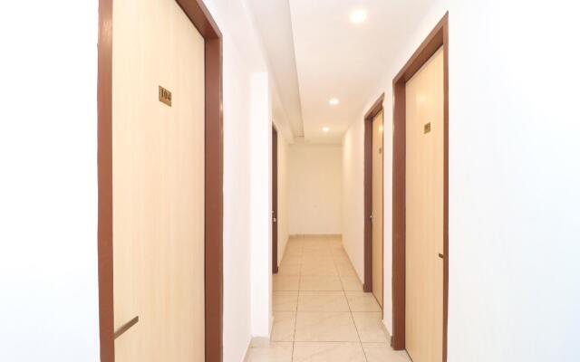 OYO 26606 Hotel R K Grand