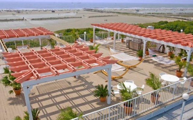 Aqua Beach Hotel