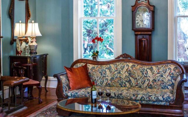 Eliza Thompson House, Historic Inns of Savannah Collection