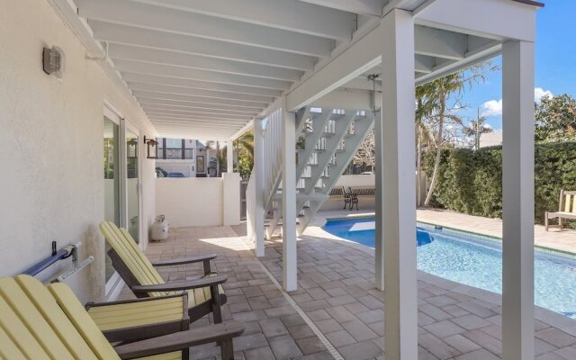 Surf Riders 4 Bedroom Home