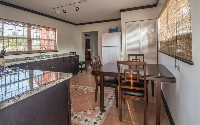 La Cazetta Guest House and Cottages
