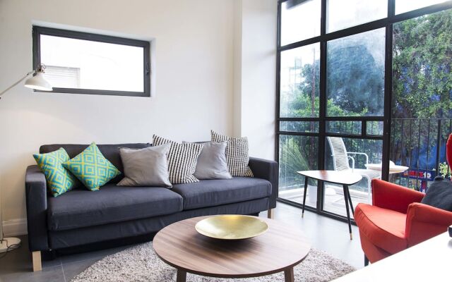Boutique Home