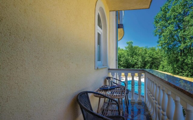 Beautiful Home in Barusici With Wifi and 3 Bedrooms