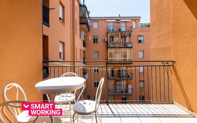 Lame 2 - Delia s Studio II in the City Center