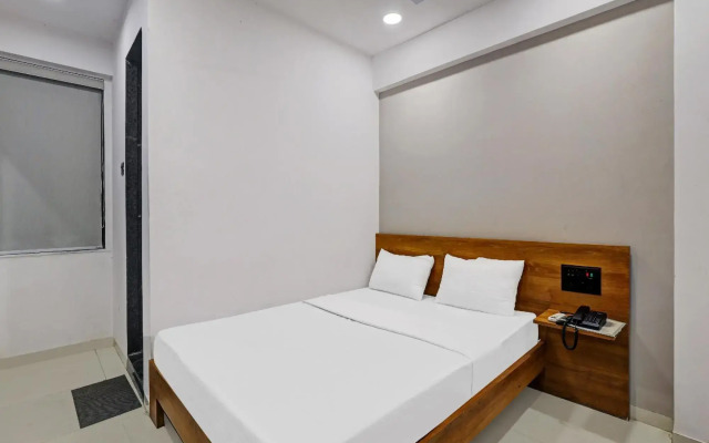 OYO Flagship 80488 Hotel Gold Mine