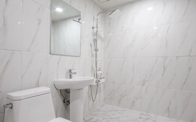 Gwangju Sangmu Alice Business Hotel