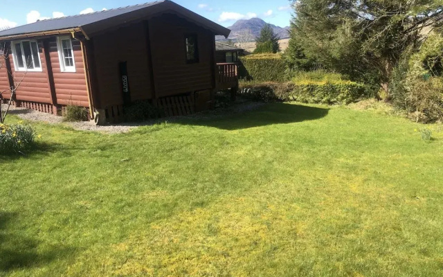 Snowdonia Log Cabin-sleeps 4-garden-pets