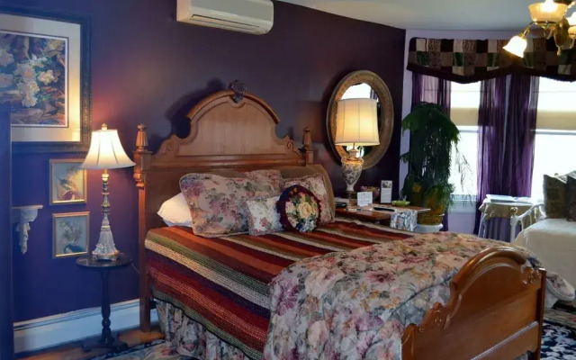 Fairlawn Inn