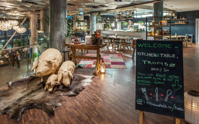 Clarion Hotel The Edge