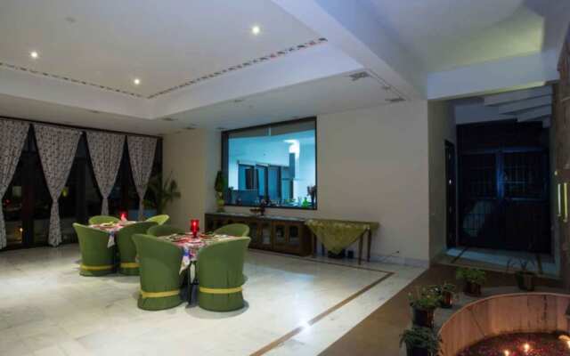 Devraj Villa-A Luxury Homestay with Pool