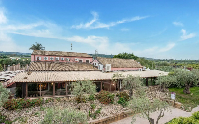 Holiday Home in Carlentini With Swimming Pool