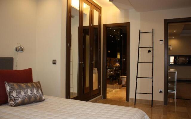 100 - Beach apartment with Private Pool